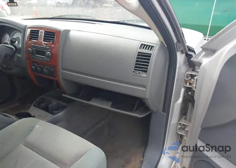 2005 Dodge Dakota Slt z USA, uszkodzony, nr VIN 1D7HE48K45S319081